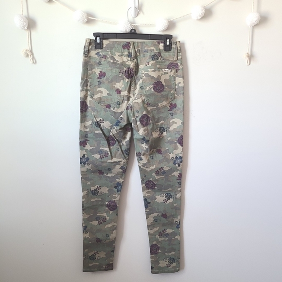 Seven7 Camo Print Skinny Jeans Size 4 - Picture 8 of 10